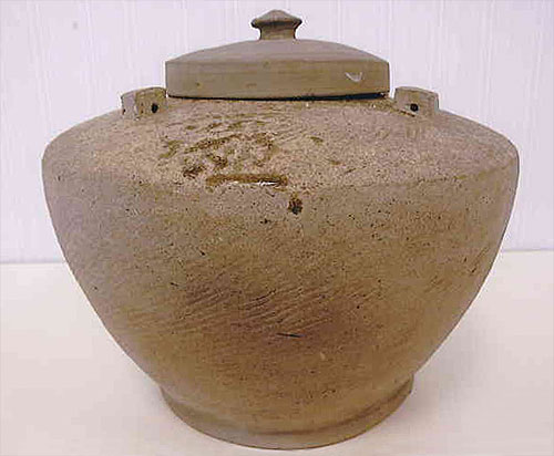 逸品紹介、須恵器有蓋四耳壺（薬壺）│美術品買取り専門店：夏樹美術